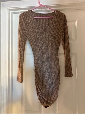 SHEIN Brown Ribbed V-Neck Long Sleeve Bodycon Dress